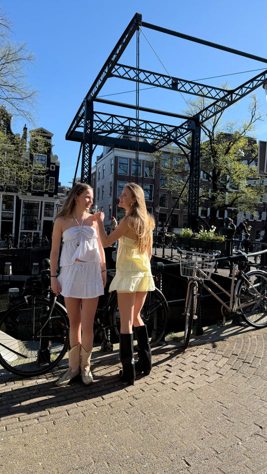 Isabella strapless of haltertop lichtblauw met wit gestreept