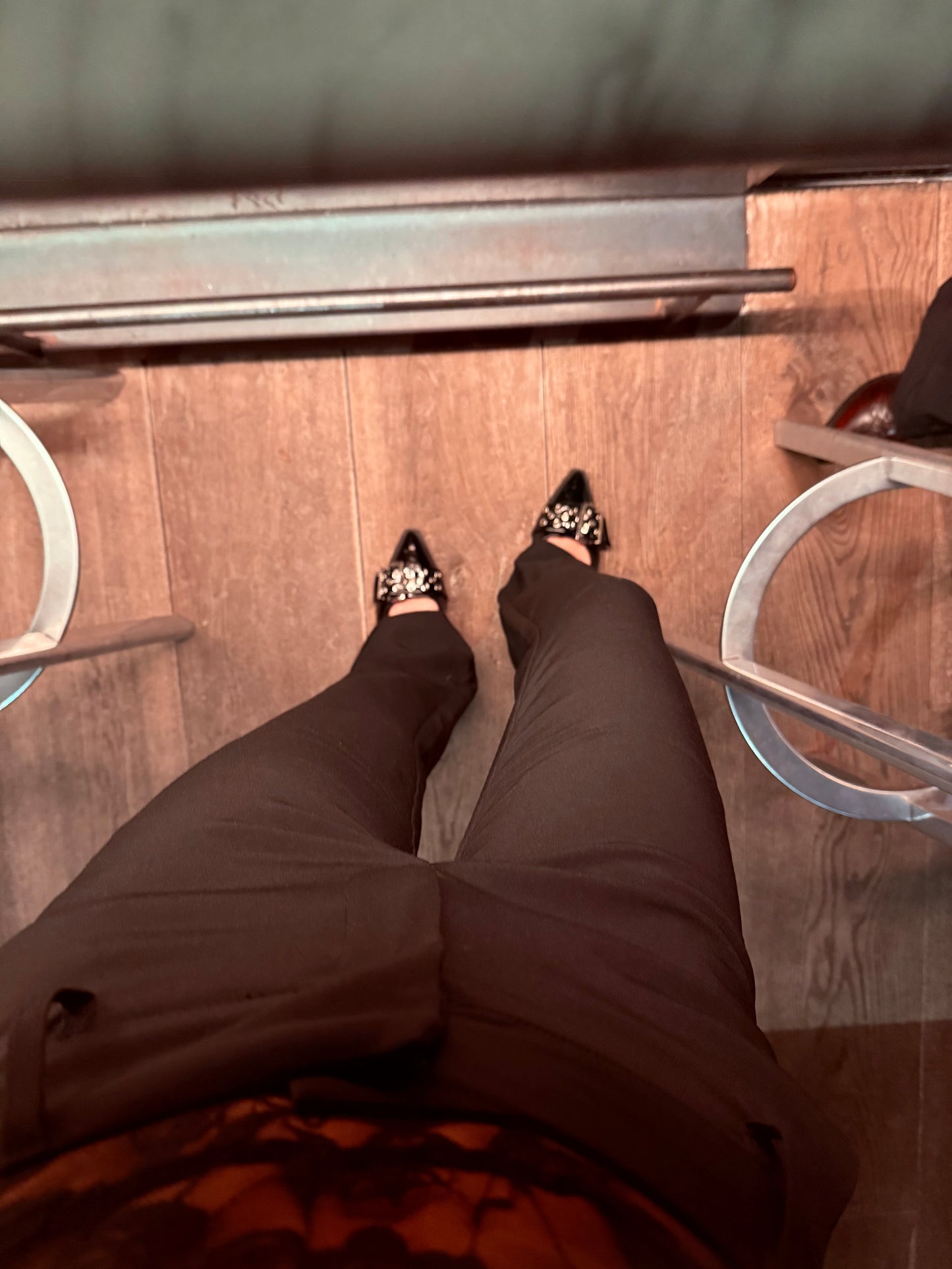 Low waist black pant